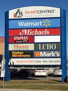 Tenant outdoor pylon sign